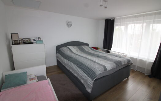 Gerenoveerde woning voor kangoeroe of meergezinsgebruik gelegen te Lebbeke – ref.: 4468