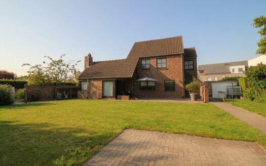 Open bebouwing met 4 slaapkamers en dubbele garage met uitstekende ligging te Opwijk – ref.: 4570