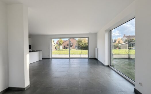 Energiezuinige, moderne villa met 5 slaapkamers en tuin gelegen te Zemst – ref.: 4056