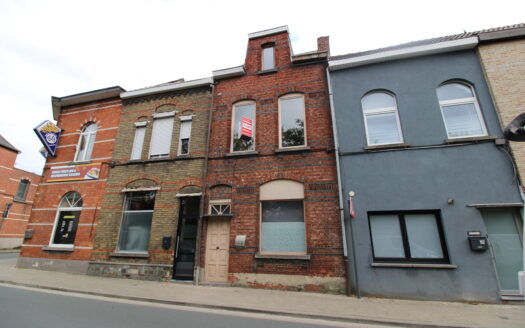 Te renoveren woning met potentieel gelegen te Aalst – ref.: 4118